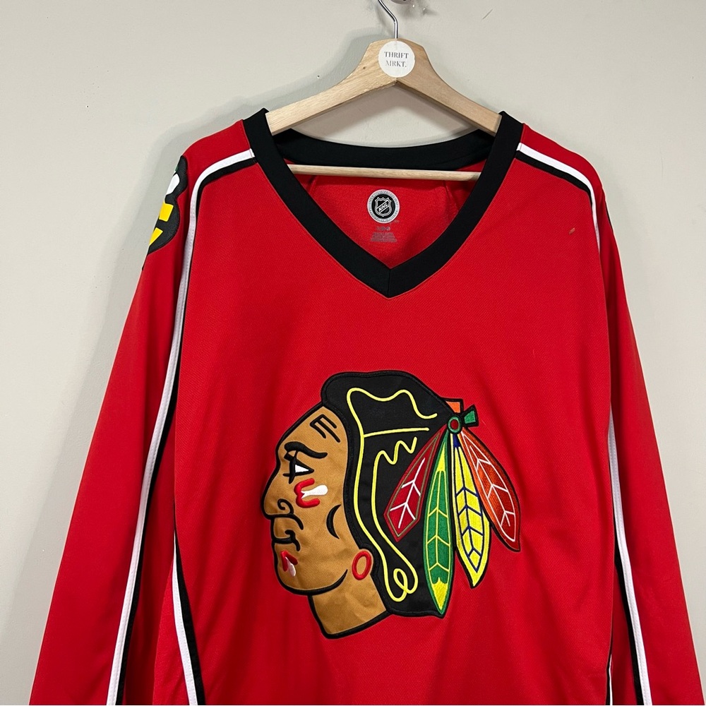 Chicago Blackhawks Hockey Jersey - Picture 2 of 5